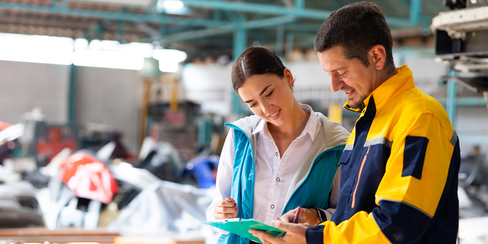 How do insurance claims work for Kiwi business owners?